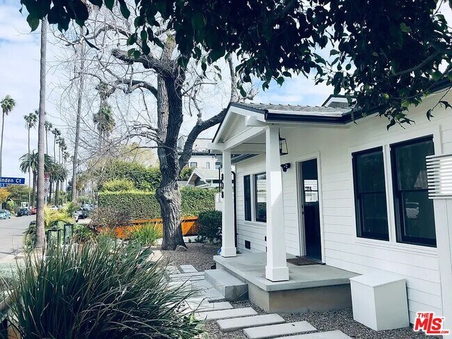 808 Milwood Ave in Los Angeles, CA - Building Photo - Building Photo
