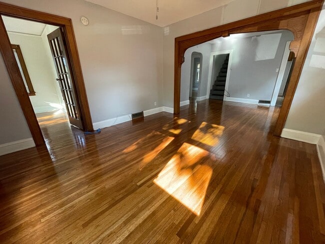 property at 1010 12th Ave SE