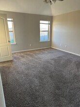 8617 Explorer Dr in Texas City, TX - Building Photo - Building Photo