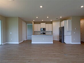 269 Spg Hl Lk Lp in Cape Coral, FL - Building Photo - Building Photo