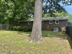 810 Harding Ave in Muscle Shoals, AL - Foto de edificio - Building Photo