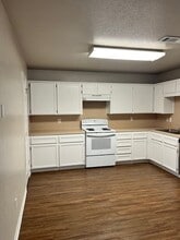 2103 Agate Dr, Unit B in Killeen, TX - Building Photo - Building Photo