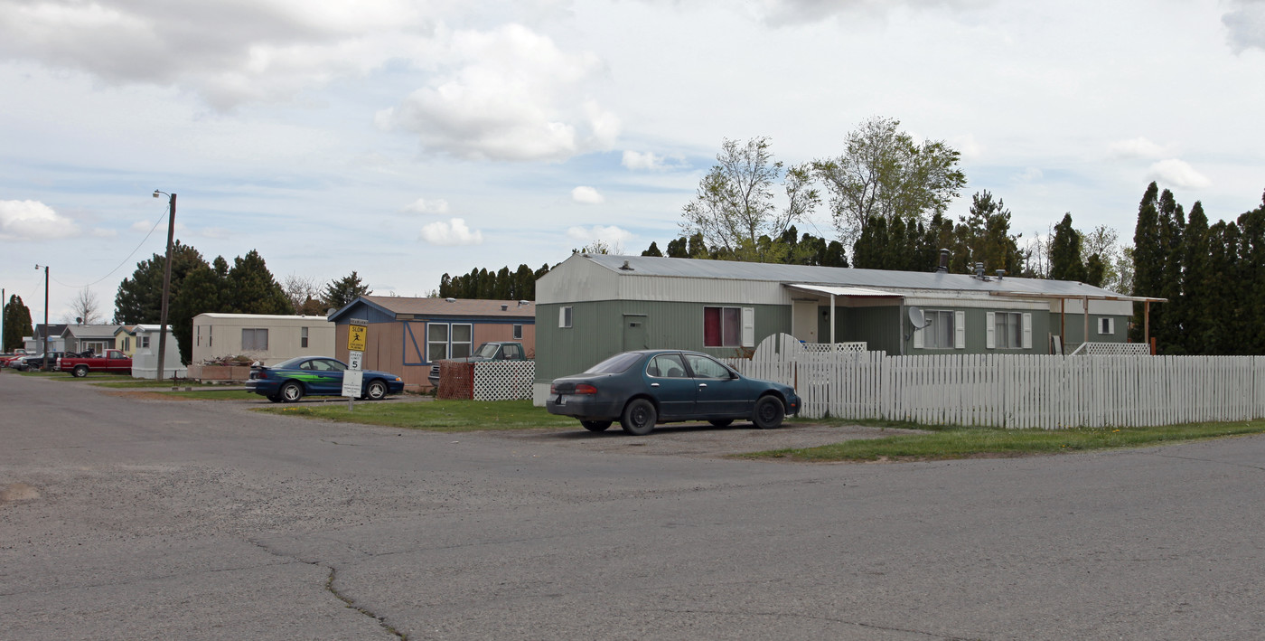 Country View Trailer Park in Filer, ID - Building Photo