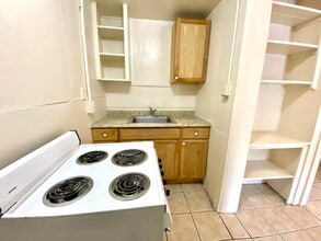 436 48th St in West Palm Beach, FL - Building Photo - Building Photo