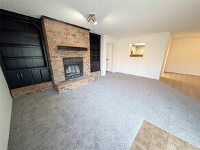9030 Roxbury Terrace in Oklahoma City, OK - Building Photo - Building Photo