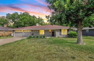 6244 Trail Lake Dr in Fort Worth, TX - Building Photo