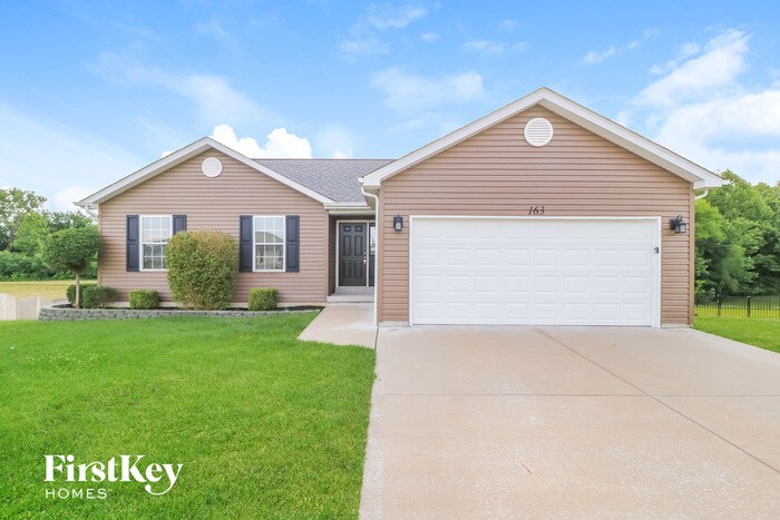 163 Briarwood Dr in Moscow Mills, MO - Building Photo