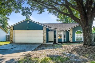 8155 Pineverde Ln in Jacksonville, FL - Building Photo