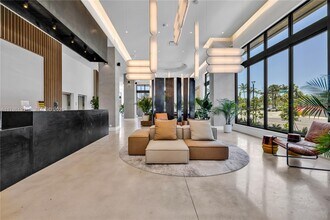 3701 N Dixie Hwy in Oakland Park, FL - Building Photo - Building Photo