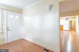 3 Gilbert St in Burlington, NJ - Building Photo - Building Photo