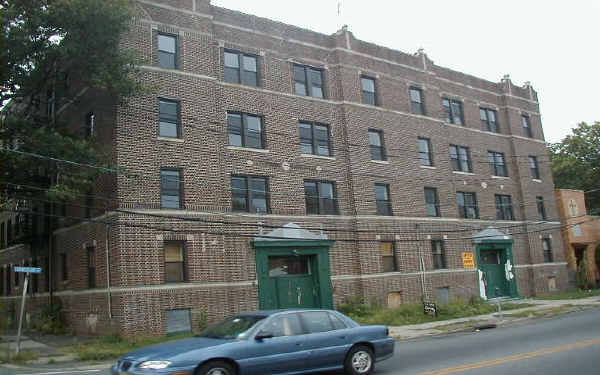 749-755 Chancellor Ave in Irvington, NJ - Building Photo - Building Photo