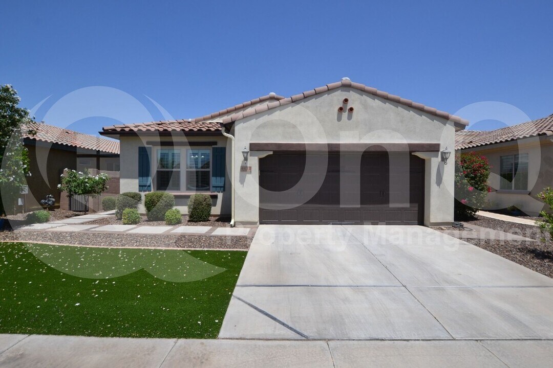 4412 E Hartford Ave in Phoenix, AZ - Building Photo