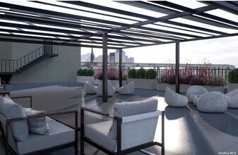 35-10 Union St, Unit 3D in Queens, NY - Building Photo - Building Photo