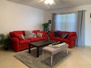 82 Normandy Ln in Delray Beach, FL - Building Photo - Building Photo