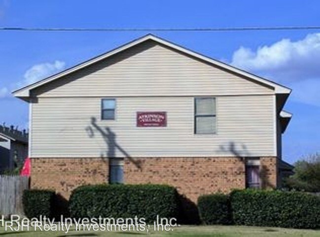 1901 E Lindsey St in Norman, OK - Building Photo - Building Photo