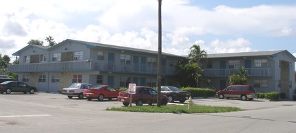 Lantana Apartments in Lantana, FL - Building Photo - Building Photo