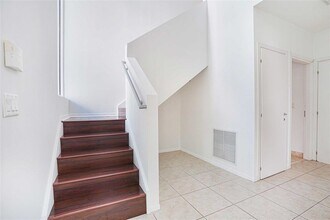 741 NE 4th Ave in Fort Lauderdale, FL - Building Photo - Building Photo