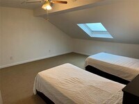 7447 Cambridge St photo'