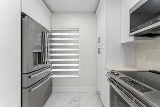 265 Cape Cod Cir in Greenacres, FL - Building Photo - Building Photo