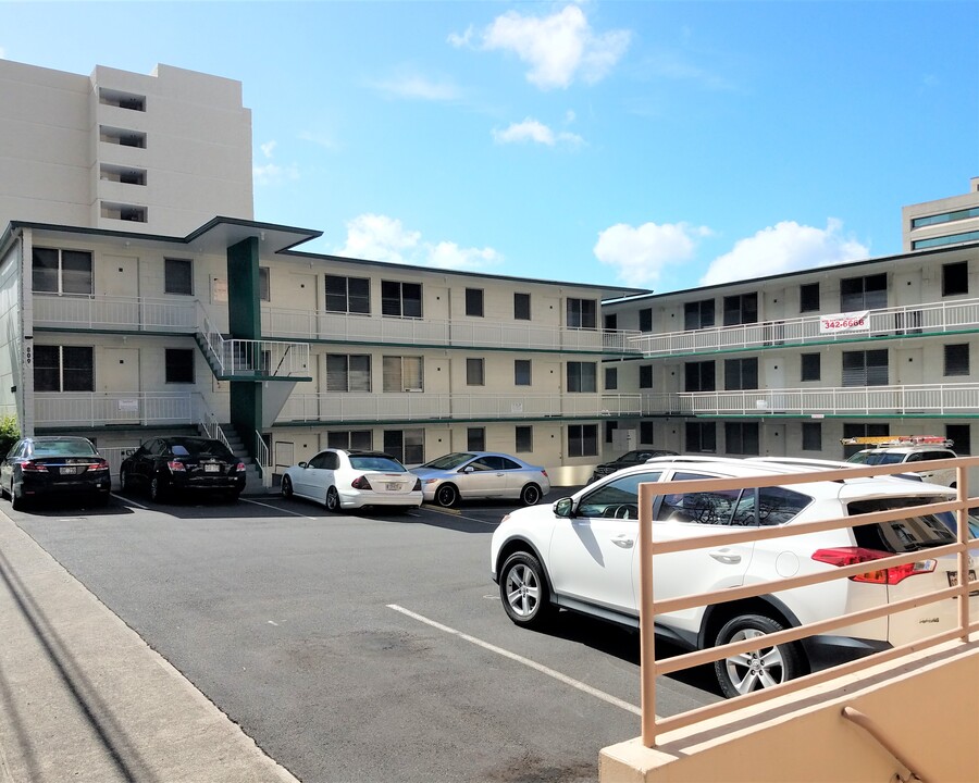 809 Kinau St in Honolulu, HI - Building Photo