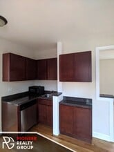 3721 N Pine Grove Ave, Unit 3720.5-W2 in Chicago, IL - Foto de edificio - Building Photo