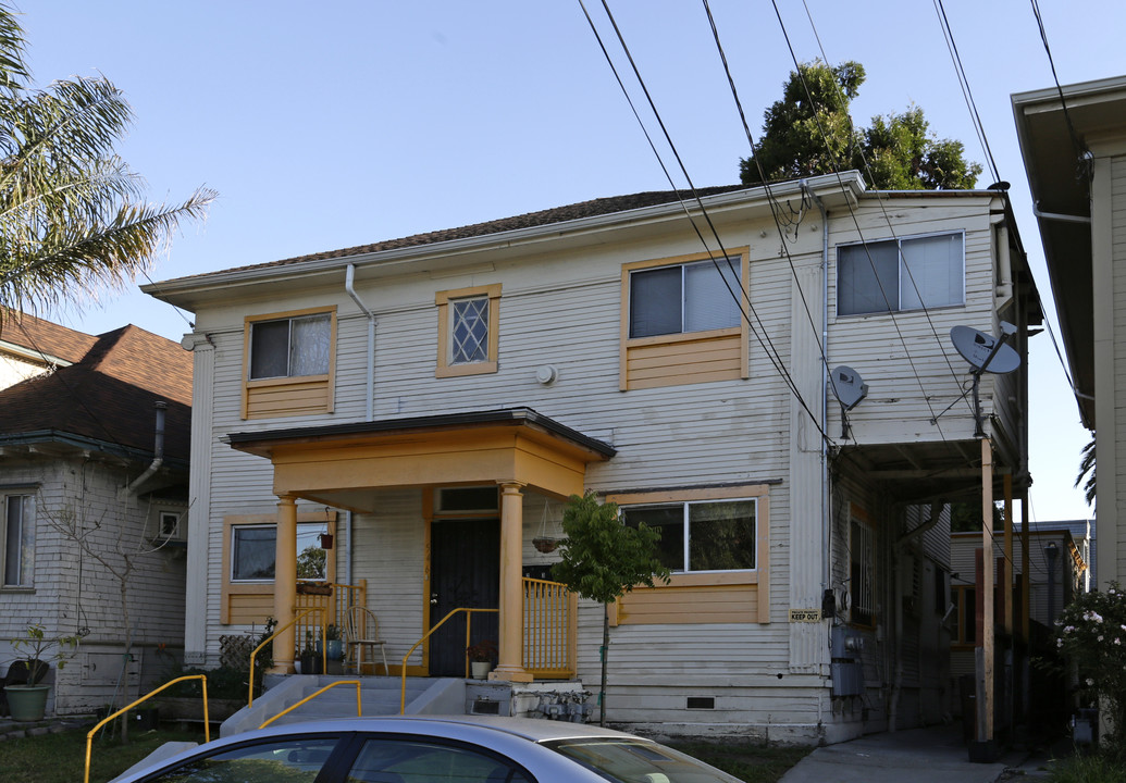 546 Merrimac St in Oakland, CA - Building Photo