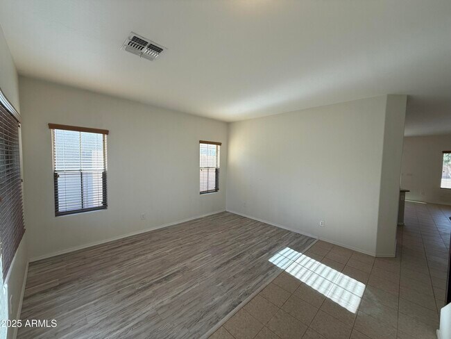 2896 E Trigger Way in Gilbert, AZ - Building Photo - Building Photo