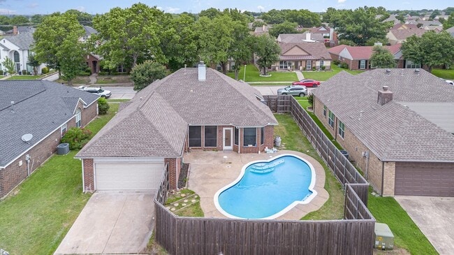 property at 7318 Harbor Dr