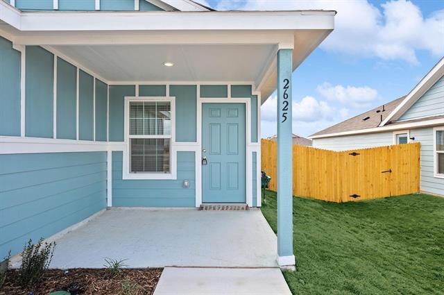 2625 Kingsman Dr in Fort Worth, TX - Foto de edificio - Building Photo
