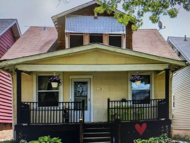 property at 4424 Dewey Ave