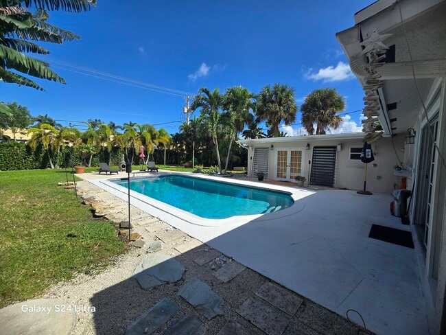 125 NW 10th St in Boca Raton, FL - Building Photo - Building Photo