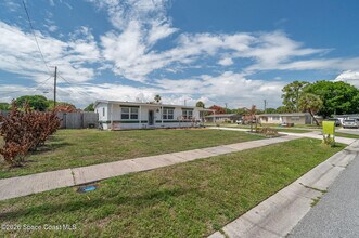 1185 King St in Merritt Island, FL - Foto de edificio - Building Photo