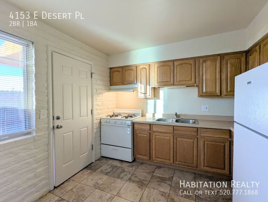 4153 E Desert Pl in Tucson, AZ - Building Photo