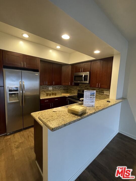 18079 Coastline Dr in Malibu, CA - Building Photo - Building Photo