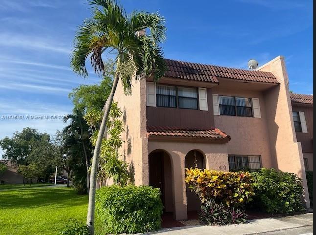 property at 40 Madrid Ln