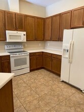 4609 Casswell Dr in New Port Richey, FL - Building Photo - Building Photo