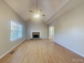 123 Bridgewood Dr in Douglasville, GA - Building Photo - Building Photo