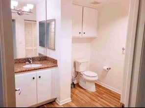 160 S Hudson Ave in Pasadena, CA - Building Photo - Building Photo