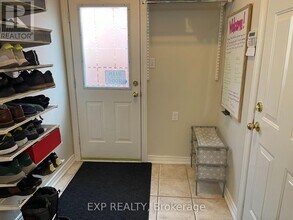 1396 Kidlington Gate in Mississauga, ON - Building Photo - Building Photo