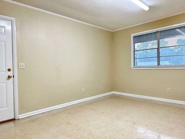 500 Pell Ave in Troy, AL - Building Photo - Building Photo