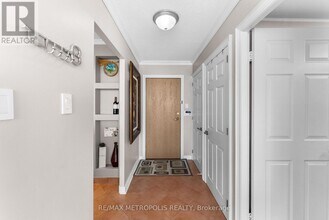 55-2055 Elm Dr W in Mississauga, ON - Building Photo - Building Photo
