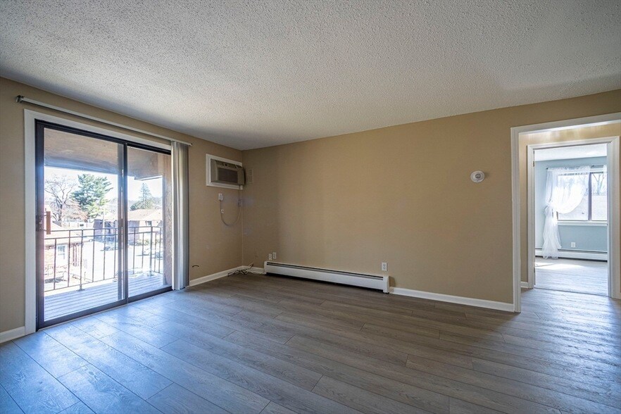 645 W Lowell Ave, Unit 23 in Haverhill, MA - Building Photo