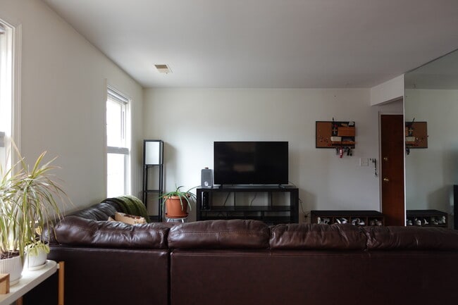 2001 Fort Davis St SE in Washington, DC - Building Photo - Building Photo