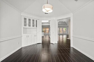 9127 Valley Chapel Ln in Dallas, TX - Building Photo - Building Photo