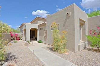 32748 N 69th St in Scottsdale, AZ - Building Photo - Building Photo