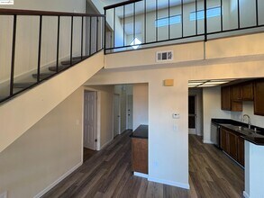 5854 Yawl St in Discovery Bay, CA - Building Photo - Building Photo