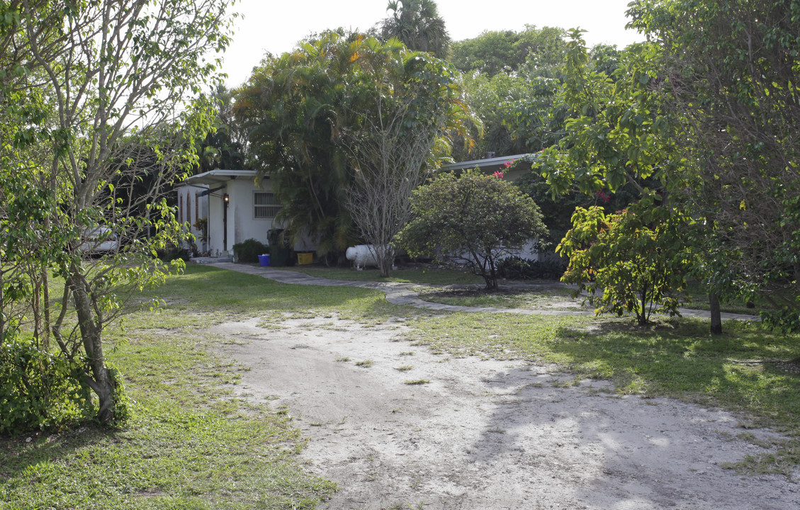 7 Multifamily Homes Portfolio in Delray Beach, FL - Building Photo