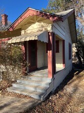 820 Wheless Ave in Kerrville, TX - Building Photo - Building Photo