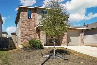 1153 Barn Swallow Wy in San Antonio, TX - Building Photo - Building Photo
