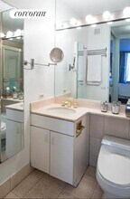 250 W 89th St in New York, NY - Building Photo - Building Photo
